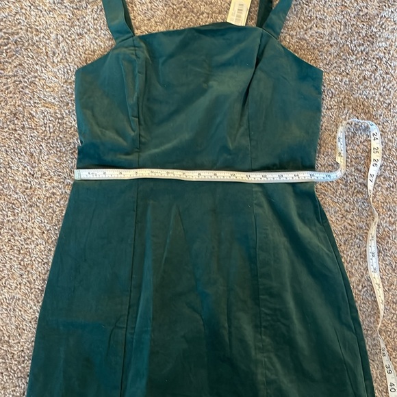 Copper Key New Green Velvet Mini Sheath Dress - Picture 8 of 10